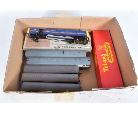 A CONSTRUCTED MODERN TRACTION KITS OO GAUGE GLOUCESTER R. C. &amp; W. PARCELS UNIT KIT, No.22, bodyshell has been constructed