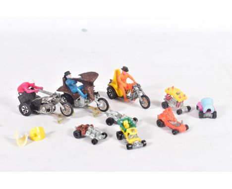 THREE UNBOXED MATTEL HOT WHEELS RRRUMBLERS MOTORBIKE MODELS, 'Bold Eagle' and 'Choppin Chariot', both appear complete with Tr