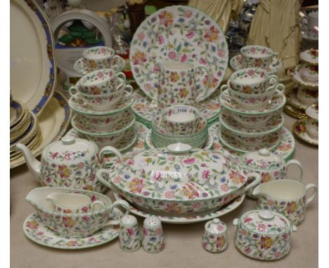 Minton Haddon Hall - a comprehensive dinner service comprising seven dinner plates; six breakfast plate; six tea plates; six 