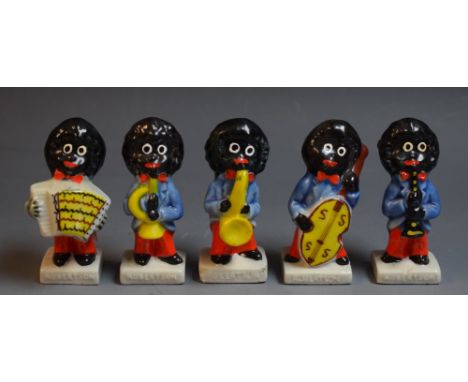 A Wade novelty Robertsons Jam five piece golly musical band