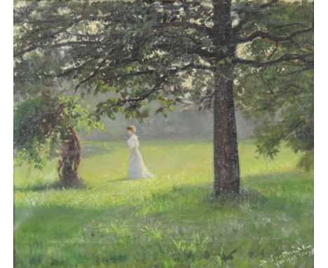 Oil on panel"young woman close up" circa 1900Sizes: Cadre L=630mm H=580mm Panneau L=390mm H=340mmWeight (K): 7,6kgCondition: 