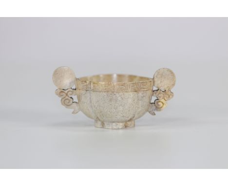 "Chicken bone" jade cup, Qing period China.Region: CHINASizes: H=35mm L=85mmWeight (K): 0,05kgCondition: at first glance - go