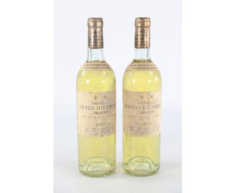 2 bottles of Château Laville Haut-Brion 1977 White Bordeaux GravesSizes: 75clWeight (K): 2kgCondition:  (correct capsules, co