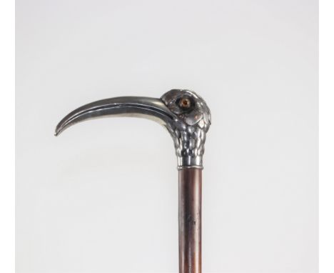 Pommel cane decorated with a silver bird circa 1900Sizes: L=890mmWeight (K): 0,185kgCondition: at first glance - good conditi