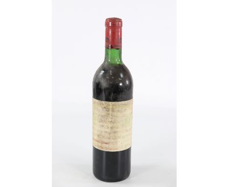 1 bottle of Chateau Cheval Blanc (Fourcaud Laussac) St Emilion Grand Cru Classe A - illegibleSizes: 75clWeight (K): 1kgCondit