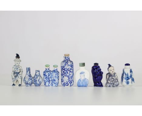 China set of blanc bleu snuffboxesRegion: CHINASizes: H= de 45 a 90mmWeight (K): 0,285kgCondition: at first glance - good con