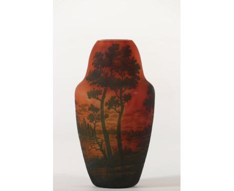 Daum Nancy acid-free vase decorated with a lake landscapeSizes: H=195mm D=100mm Col D=40mmWeight (K): 0,915kgCondition: at fi