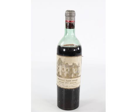 1 bottle of Chateau Haut Brion - grand cru Classe GRAVES - 1942 -Sizes: 75clWeight (K): 1kgCondition:  (rounded capsule, corr