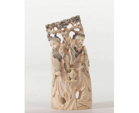 China sculpture of 3 figures early 20th centuryRegion: CHINASizes: H=200mm L=90mmWeight (K): 0,5kgCondition: at first glance 