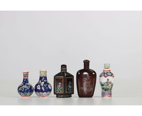 China set of miniature snuffboxes and vasesRegion: CHINASizes: H de 50 a 70mmWeight (K): 0,11kgCondition: at first glance - g