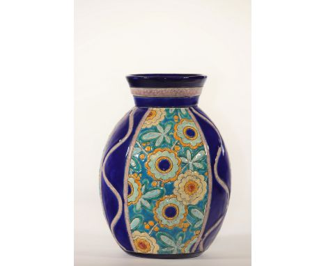 Boch Keramis Art Deco stylized flower patternSizes: H=240mm D=180mmWeight (K): 1,42kgCondition: at first glance - good condit