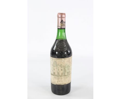1 bottle of chateau Haut Brion - pessac Leognan - grand cru Classe GRAVES - 1974 -Sizes: 75clWeight (K): 1kgCondition:  (corr