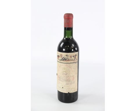 1 bottle of Chateau Mouton Rotschild 1957 - 1er grand cru Classe -Sizes: 75clWeight (K): 1kgCondition: (convex capsule - good