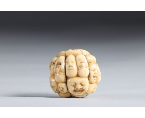 Netsuke carved - cartoonish faces. Japan Meiji 19th centuryRegion: JAPANSizes: D=35mmWeight (K): 0,043kgCondition: at first g