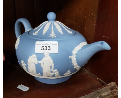 Wedgwood jasper ware teapot - length 23.5cm (handle to spout), height to top of finial on lid 14cm