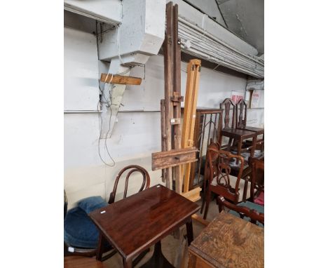 A large vintage adjustable artist's easel. 