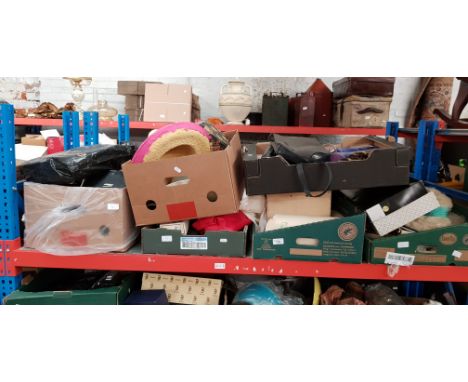 6 boxes of vintage hats and handbags etc