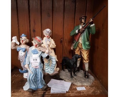 3 Annie Rowe boxed Leonardo Collection ceramic clown figurines with musical instruments, tallest 26cm.  Together with boxed â