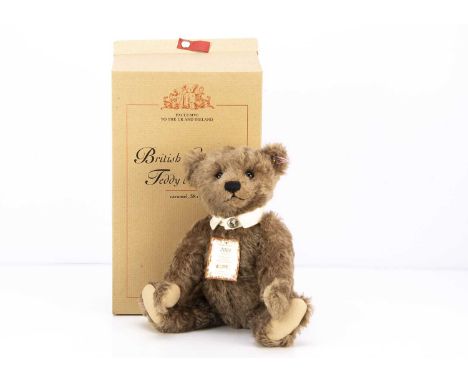 A Steiff limited edition British Collectors 2004 teddy bear, 504 of 4000, in original box with certificate