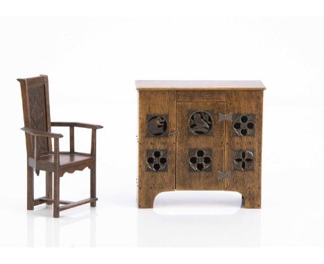 Two fine David Hurley artist miniature 15th and 17th century dolls’ house furniture, 1/12th scale, a 15th century dresser wit