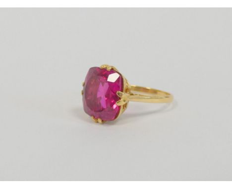 Ring with synthetic ruby in gold '18ct' Size 'K' 4.5g. 