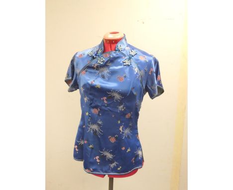 Vintage Chinese export silk brocade jacket by Peony Brand size 38. 