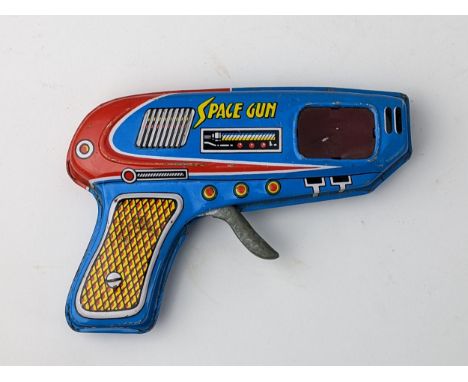 A vintage Shudo Japanese tin plate 'Space Gun' with sound effectsLocation: 