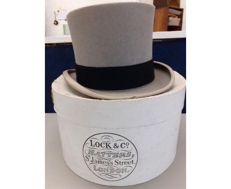 A vintage Locke & Co grey felt top hat in original box, 8" front to back, 6.25" side to side, 53cm internal circumferenceLoca