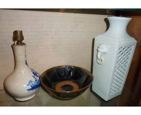 Chinese blue &amp; white bottle vase lamp with 4 character marks, Chinese stoneware bowl, and a 20th c. Chinese pierced squar
