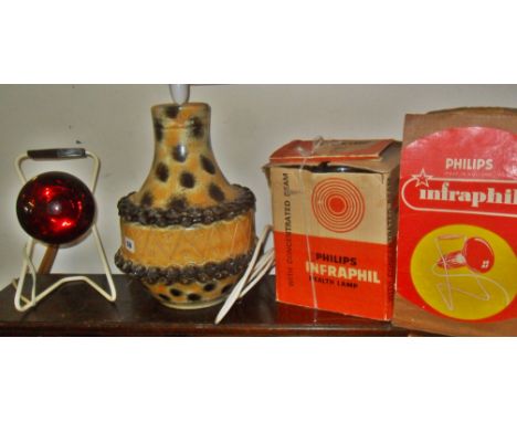 Bitossi-type large pottery table lamp, and two vintage boxed 'Infraphil' heat lamps