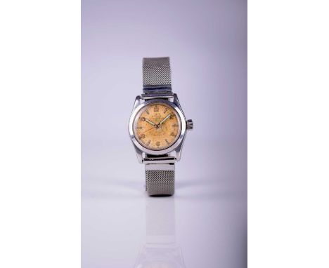 Rolex: A gentleman's stainless steel wristwatchModel: Oyster SpeedkingReference: 4220Date: Circa 1946Movement: 17-jewel manua