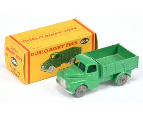 Dinky Toys Dublo 064 Commer Van - Mid-green cab and back, grey smooth wheels, silver trim - Near Mint in a Excellent Plus&nbs