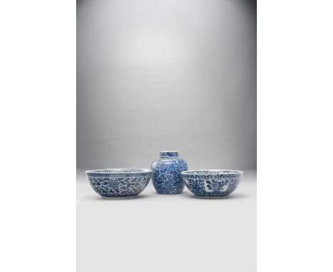 TWO CHINESE BLUE AND WHITE BOWLS AND A JAR AND COVER 19TH CENTURYThe smaller bowl decorated with panels of figures, the large