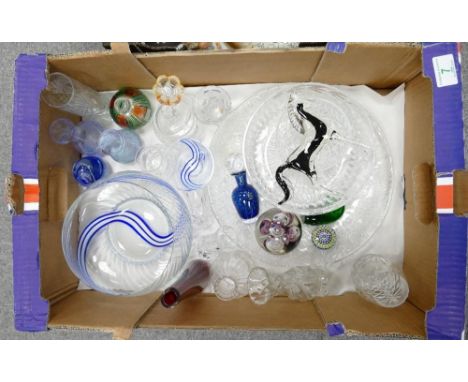 A collection of glass items: including Caithness bowl, small vases, paperweights, scent bottles etc (1 tray). 