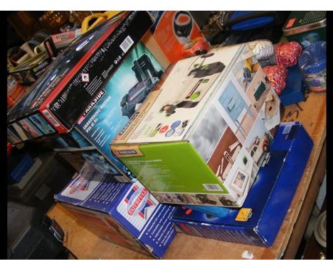 A Parkside double bench grinder, Parkside sharpening station, Faithfull electric chainsaw sharpener, Parkside hot glue gun, e