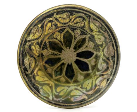 Annie Burton for Pilkington, a small Royal Lancastrian lustre box and cover, circa 1915, circular, the lid painted with a cen