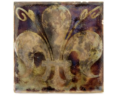 Pilkington, a Royal Lancastrian heraldic lustre tile, painted with a fleur de lys, 10.5cm square 