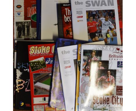 Collection of programmes relating to ground closing/ground opening 2005 Coventry City Highfield Road, 2005 Coventry City Rico