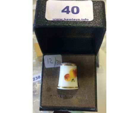 Boxed Royal Worcester thimble signed C Nicholls