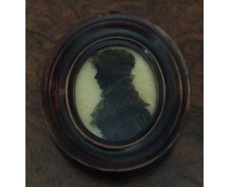 Good 19thc portrait silhouette on wax