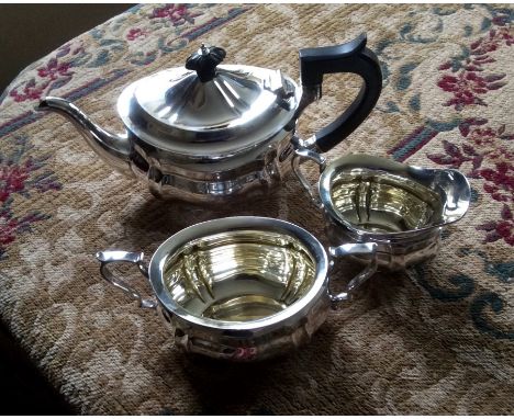 Three piece Mappin and Webb Sheffield silver tea service 1909 approx. 32 ozs