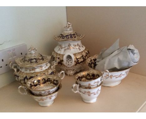 Extensive Victorian tea service (tea pot a/f)