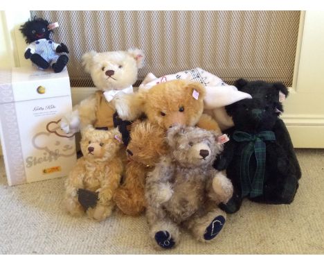 Eight modern Steiff teddies