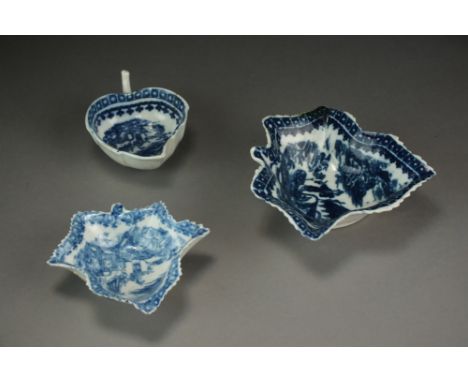 A small Caughley pickle leaf dish transfer-printed with the Pleasure Boat pattern, circa 1780-85, unmarked, 8.4cm wide, a fur