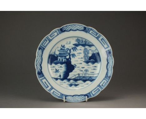 A Caughley dessert plate painted in the Weir pattern, circa 1775, unmarked, 20.5cm diameterProvenance: Mrs B.M Grove Collecti