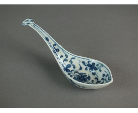 A rare Caughley rice spoon painted with the Maltese Cross pattern, C mark, 13.5cm longProvenance: Wright Collection no. 683, 