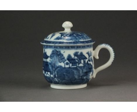 A Caughley custard cup and cover transfer-printed with the Cottage pattern, circa 1780-85, S mark, 7.5cm highProvenance: Mrs 