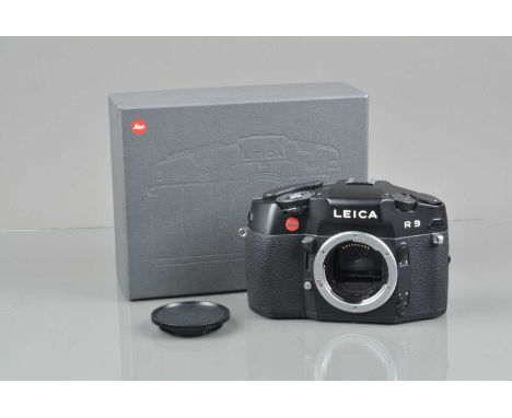 A Leica R9 Camera Body, 10 091, made in Germany, serial no 2925649, 2003, shutter working, meter working, possible issue re s