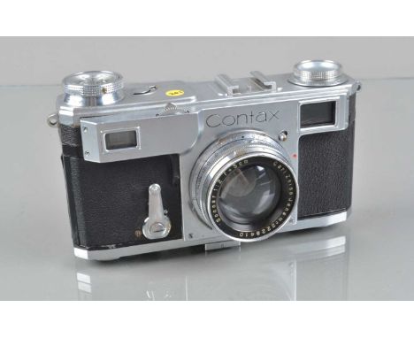 A Zeiss Ikon Contax II Rangefinder Camera, shutter working, rangefinder functions, self timer working, body G, light wear to 