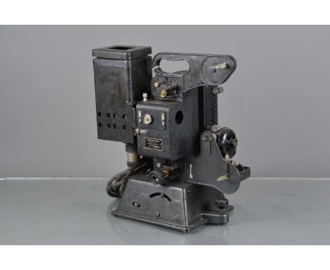 A Kodak Kodascope Model A 16mm Cine Projector, repainted in places, elements F, untested, F